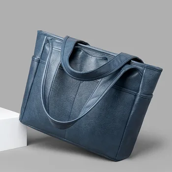Дамски чанти-тоут от изкуствена кожа с голям капацитет, просто однотонная чанта 2023, новата модерна дамска чанта през рамо за пътуване