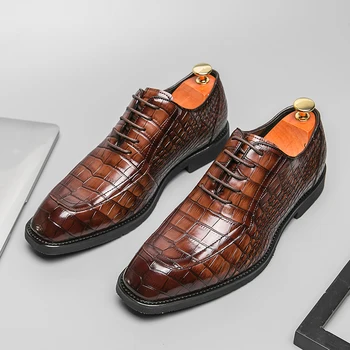 2023 НОВИ Мъжки Бизнес обувки-броги, Висококачествена Реколта обувки От естествена кожа С Остри пръсти, Мъжко Официално облекло, Оксфордские обувки 38-46
