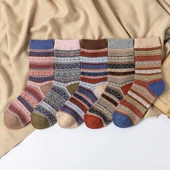 5 Двойки комфортна вълнени чорапи унисекс в етнически стил, изолирана термоноски в ретро стил харадзюку, нови модни чорапи в геометрична ивица със средна дължина