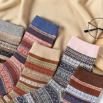 5 Двойки комфортна вълнени чорапи унисекс в етнически стил, изолирана термоноски в ретро стил харадзюку, нови модни чорапи в геометрична ивица със средна дължина Изображение 2