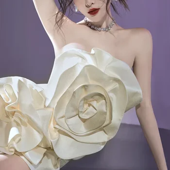 Бяло женствена рокля за бала Секси Късо Мини-вечерна рокля с 3D цветен модел за офис Дама, Бизнес Работно облекло, халати за баня Изображение 2