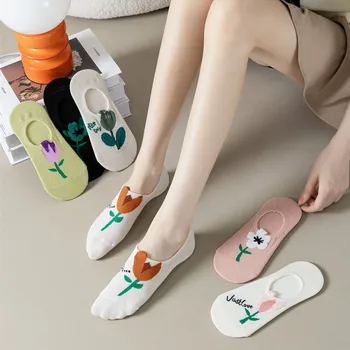 Дамски чорапи Летни Cartton, симпатични чехли с цветен модел в стил Kawai, памучни невидими силиконови нескользящие меки къси чорапи-лодка на щиколотке Изображение 2