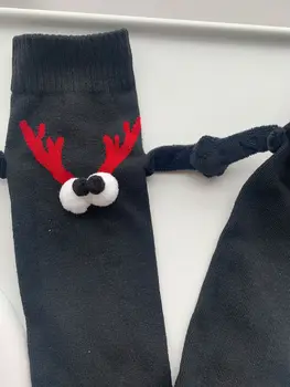 Двойката ЧАОЧЖУ, черен Лос Дядо Коледа, Скъпа вграден магнит, задържащ ръка, Магнитно усвояването на креативен подарък, унисекс Чорапи За Коледа Изображение 2