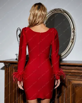 Елегантни червени къси вечерни рокли за жени 2023 година С квадратна деколте и дълъг деколте с цепка отстрани, пера, четката, кристали, вечерни рокли за бала Изображение 2