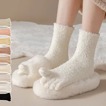 Есенно-зимни дамски изолирана чорапи от коралов руно с пет пръста, Меки чорапи със средна дължина, домашни чорапи за сън, Чорапи с разцепени пръсти.