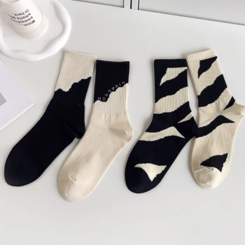Масивна дизайн Асиметрична Индивидуалност Творчески Модни Чорапи, Чорапи със средна дължина, Спортни чорапи Универсален дълга тръба Мультяшные видове спорт