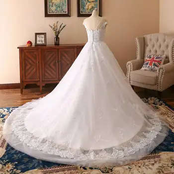 Сватбени рокли Sweetaline 2024, дантелени сватбени рокли с флорални влак. Изображение 2